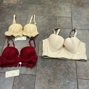 ❄3/$26 Xmas sale❄  Elegant Lace and Smooth Women's Bra Set